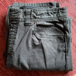 SOLD The North Face grey jeans mens 32 short